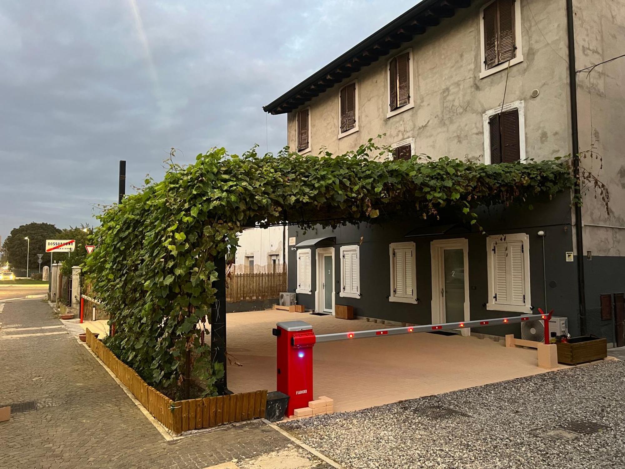 La Pergola Suites Dossobuono Kültér fotó